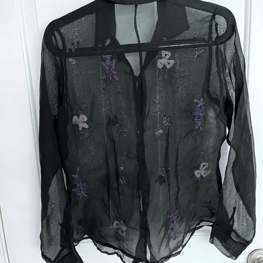 Top - Picture 2 of 2